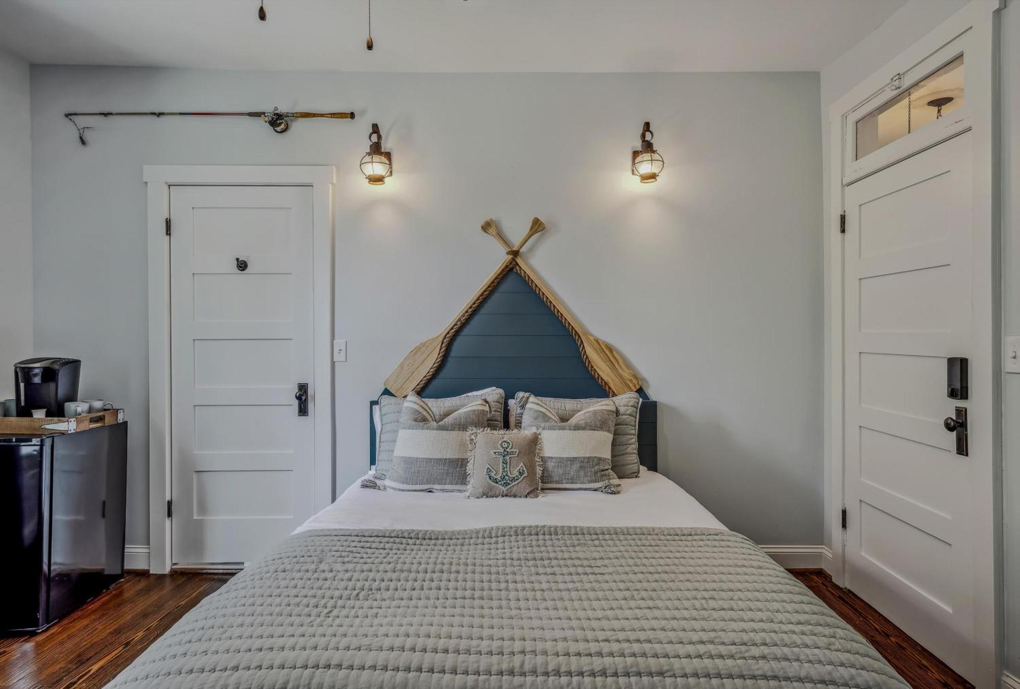 ברקלי ספרינגס The Grand Castalian Inn Bed And Breakfast מראה חיצוני תמונה